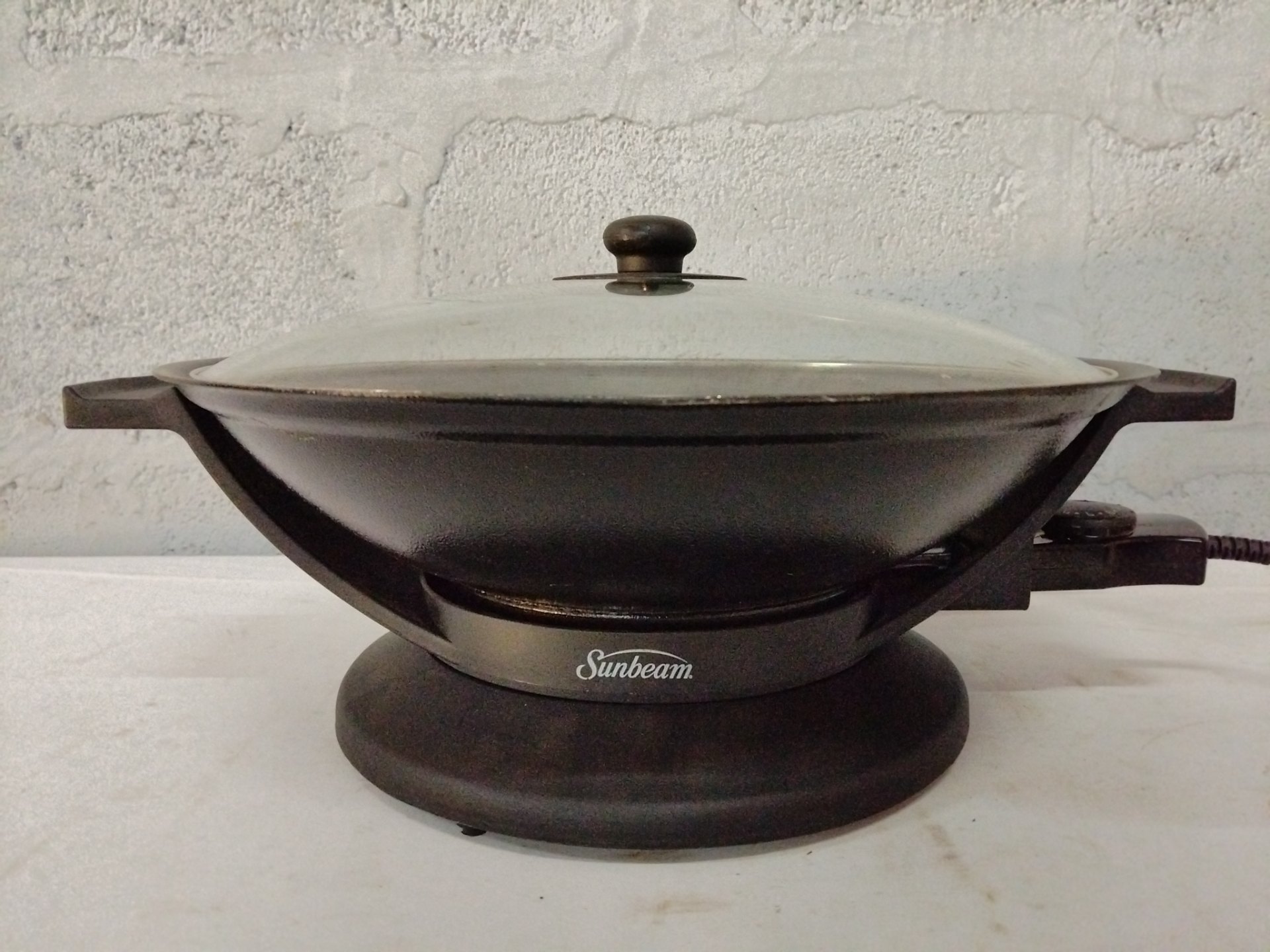 Sunbeam Electric Wok (SUN 0077 / SSW 000) 2000W — glass lid, tested working