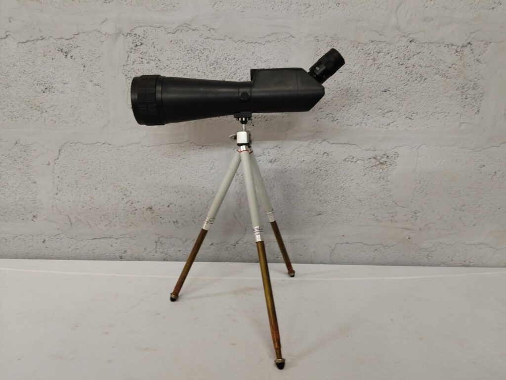 EYEMAX Spotting Scope (40x eyepiece) on BILORET tabletop tripod — working, cosmetic wear