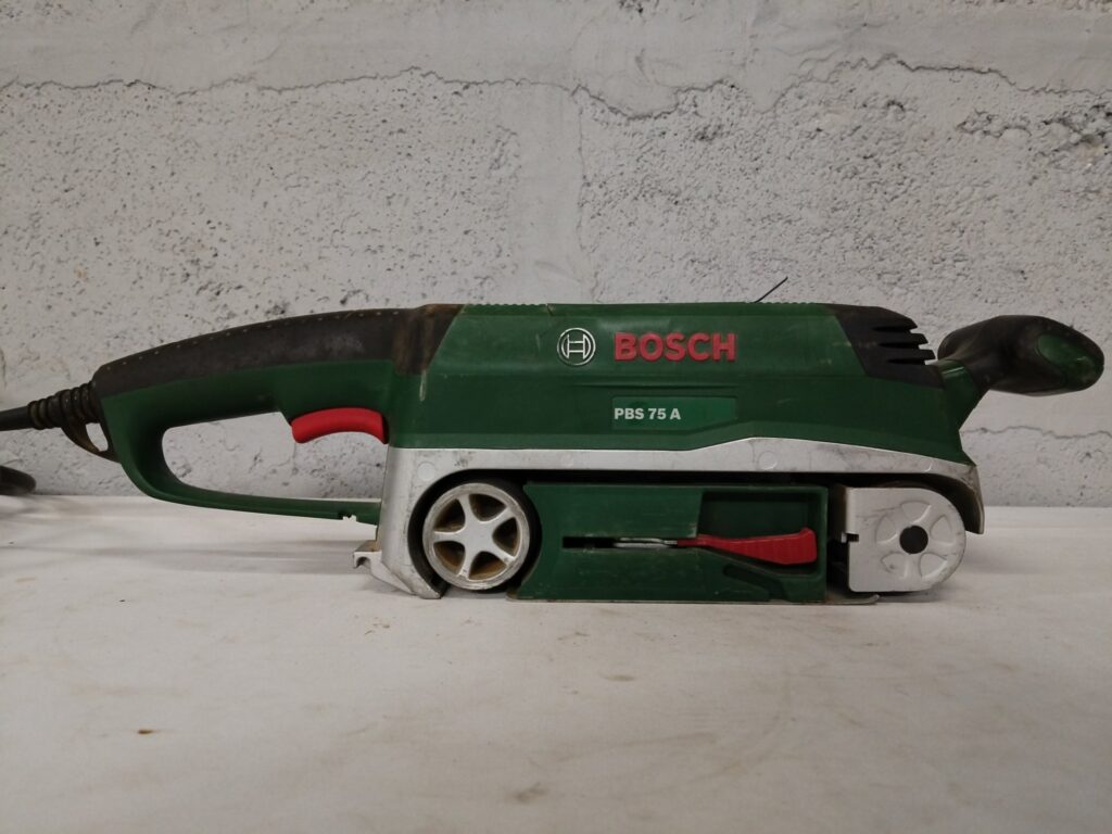 Bosch PBS 75 A 710W belt sander – tested working, dust bag & cable, cosmetic damage