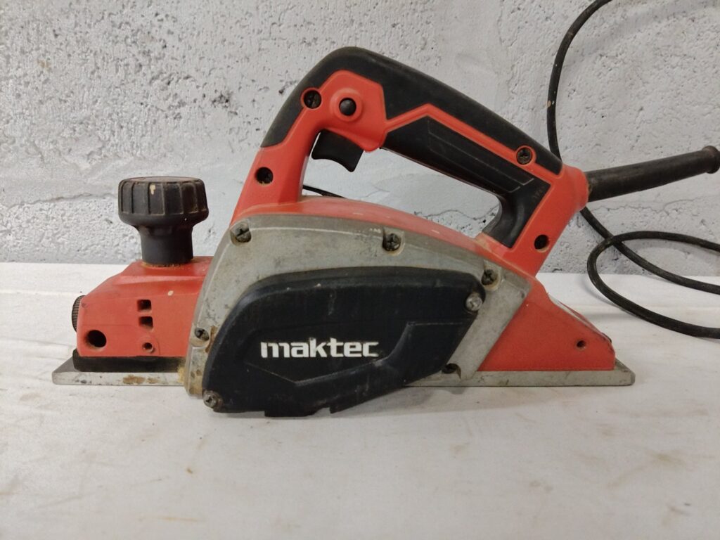 Maktec by Makita MT191 82mm Corded Hand Planer 500W — used, warehouse-tested and working