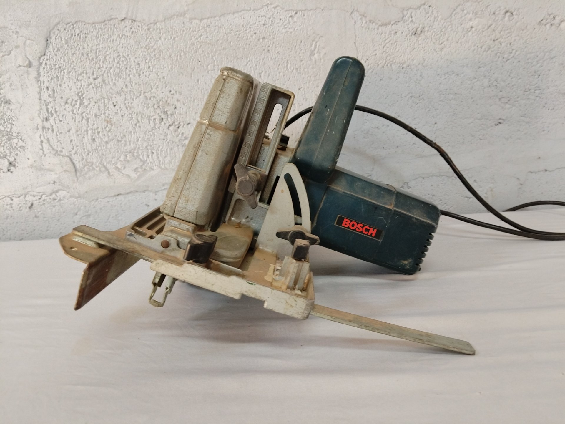 Bosch GKS 65 circular saw (1200 W, Ø190 mm) — working, heavy cosmetic wear