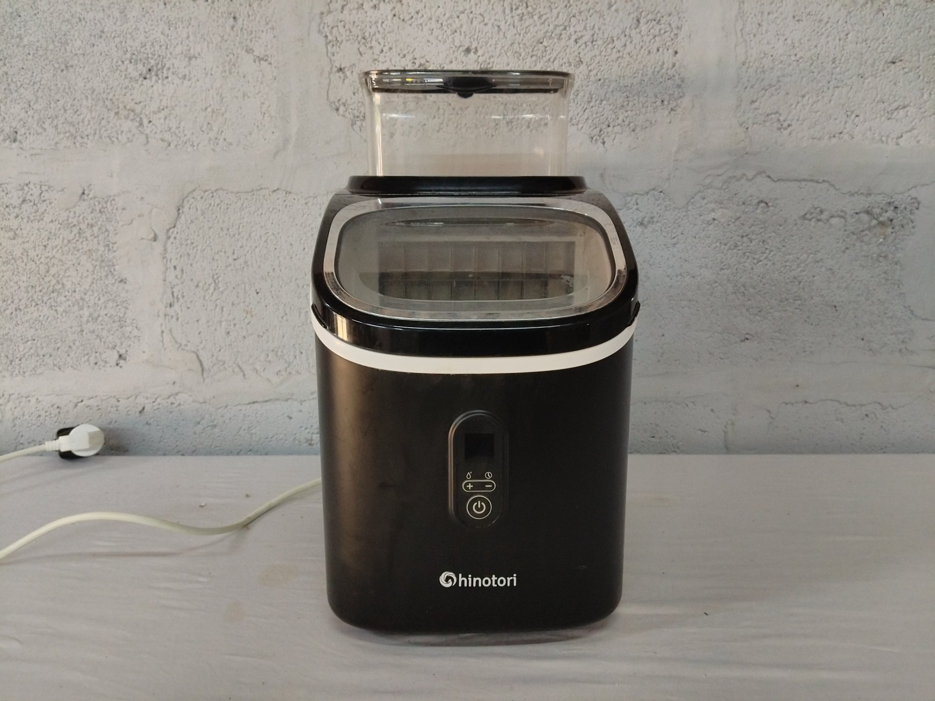 Hinotori countertop ice maker — model HZB-25F (tested working, parts present)
