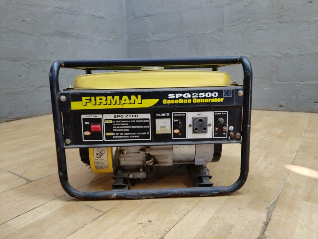 Firman SPG2500 Portable Gasoline Generator – 5.5 HP, Tested Working, Used
