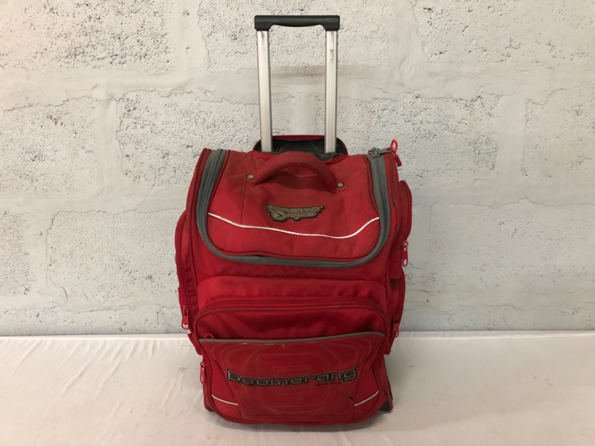 Boomerang red wheeled backpack / trolley backpack — telescopic handle, tested wheels & zips, used