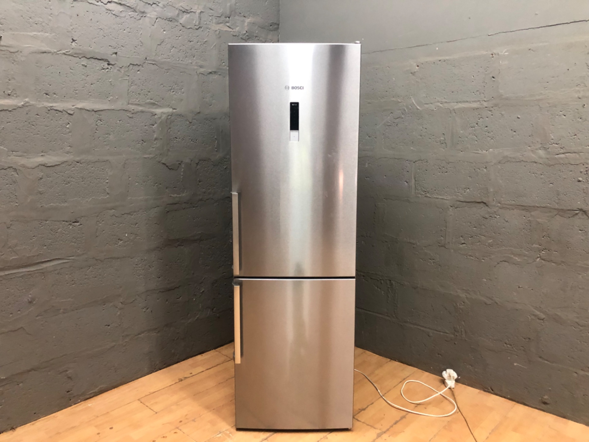 Bosch KGN36XI30Z 349L Stainless Freestanding Fridge-Freezer — NoFrost, Touch Control, Bottom Freezer (Working)