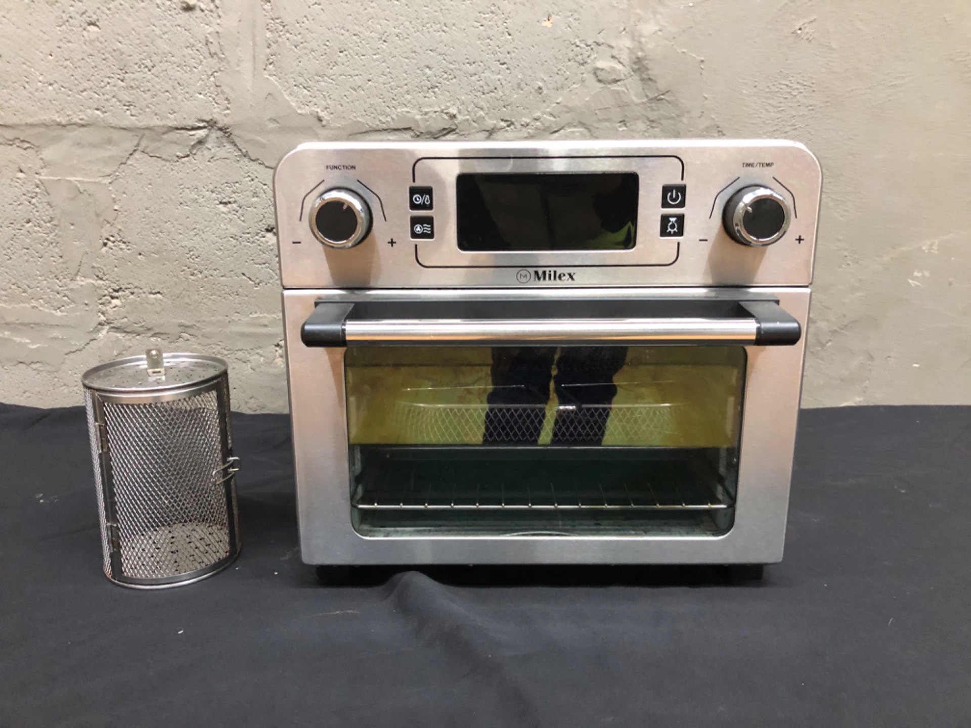 Milex Digital 23L Airfryer Oven (Model MA0002) — used, not working, accessories included