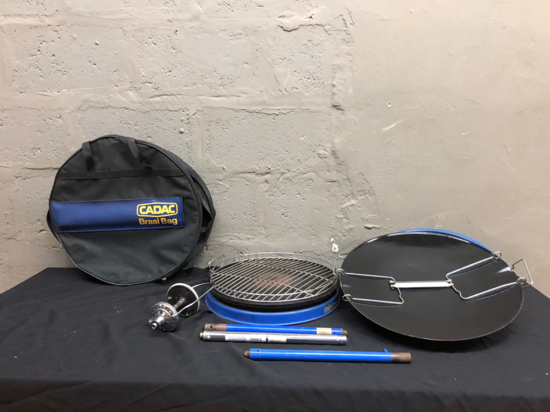 CADAC portable gas braai — disassembled parts lot with carry bag (burner checked, no hose/regulator)