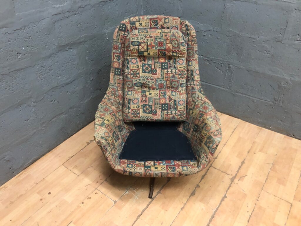 Patterned Upholstered Swivel Armchair – Wooden Star Base, Tear to Arm, Seat Cushion Missing