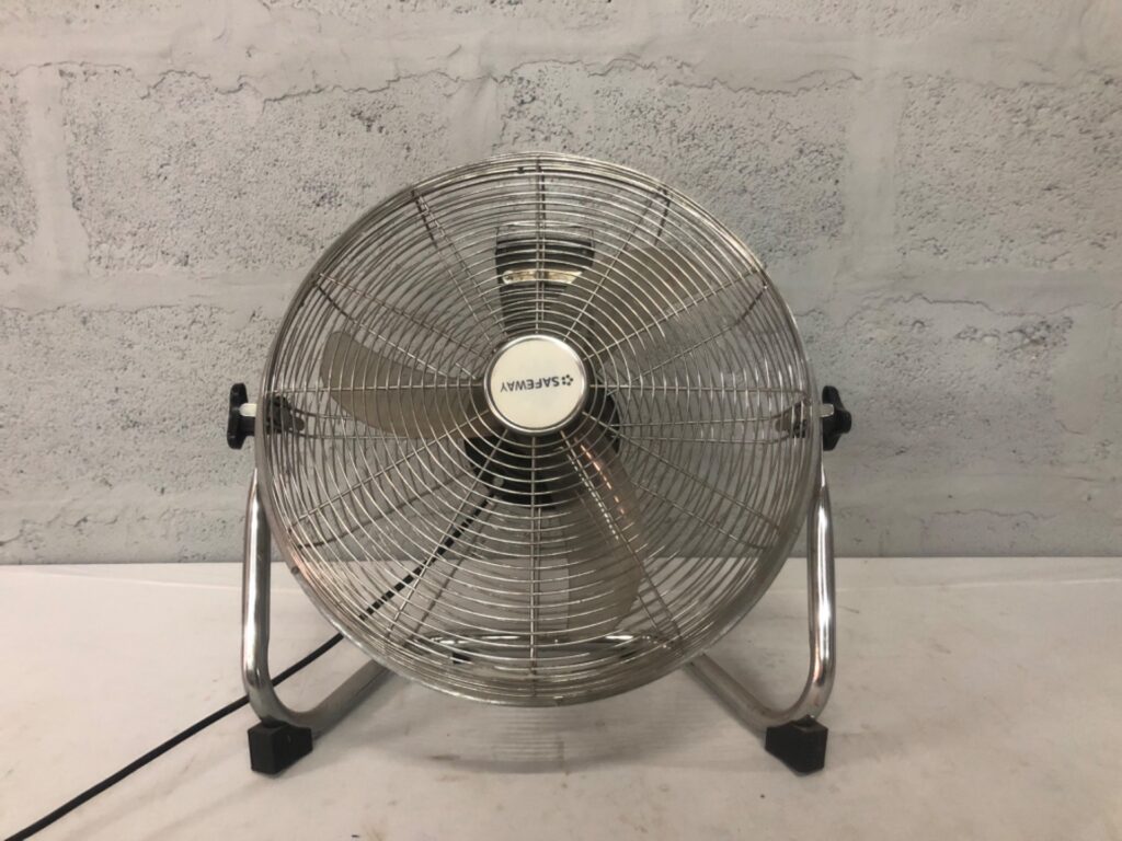 Safeway PIA2919 Chrome Metal Floor Fan — 3-speed, tested working, surface wear