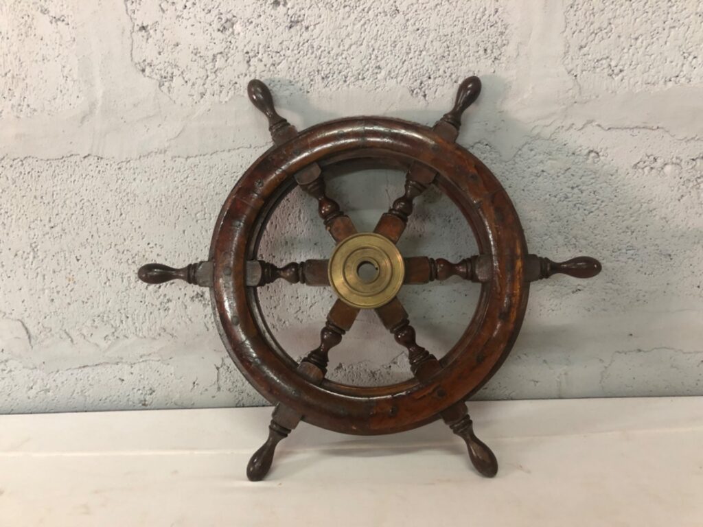 Decorative Wooden 8‑Spoke Ship’s Wheel with Brass Centre Hub — 48 cm