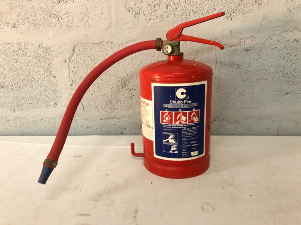 Chubb Fire dry powder fire extinguisher — hose, nozzle & gauge, working (cosmetic wear)