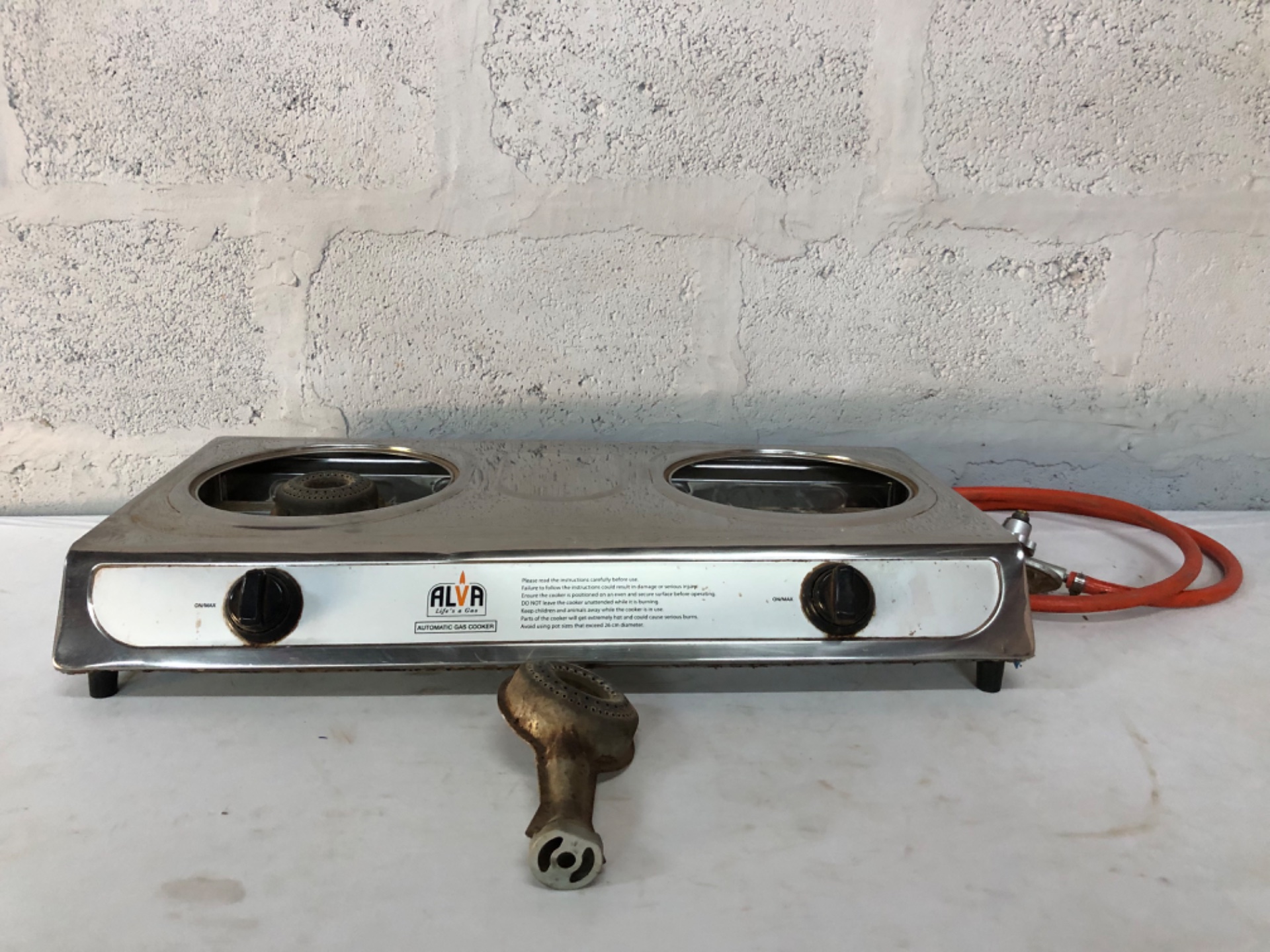 ALVA 2‑Burner Portable Gas Cooker (stainless) — hose & regulator included, one burner damaged