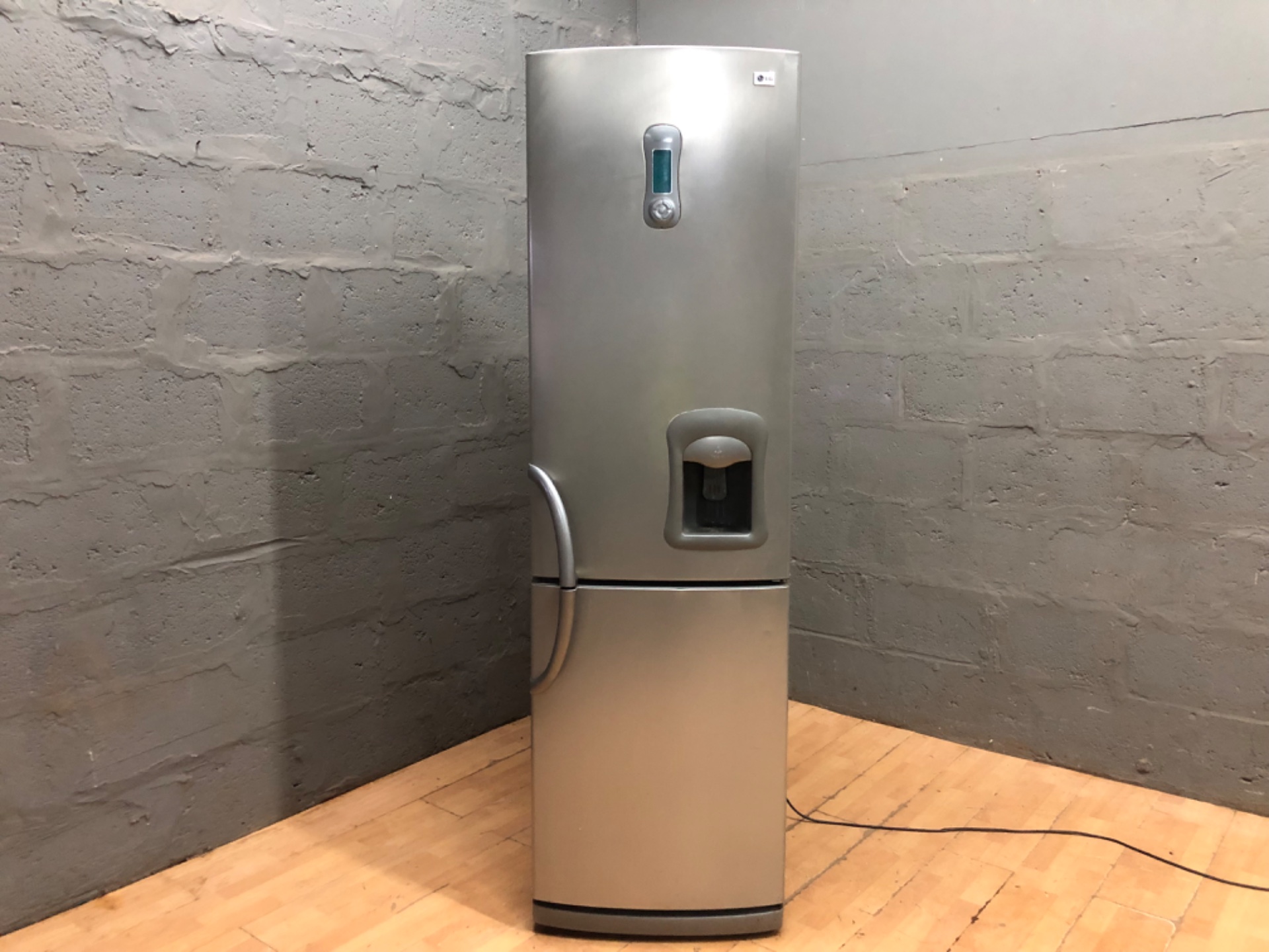 LG GR-459GTK Refrigerator-Freezer with Water/Ice Dispenser — 450L, Tested Working