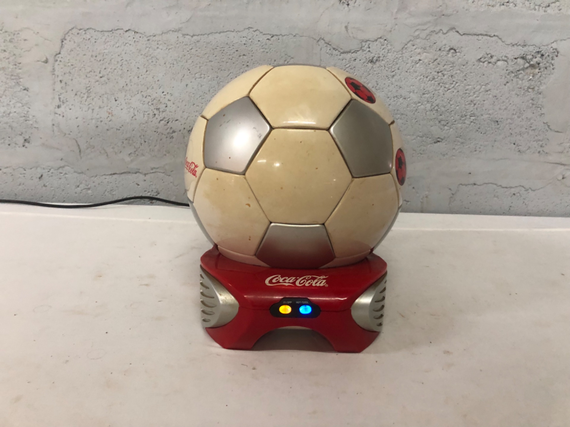 Coca‑Cola KGWC4GBC novelty Cooler & Warmer – removable soccer‑ball bowl, AC 230V / DC 12V, tested working
