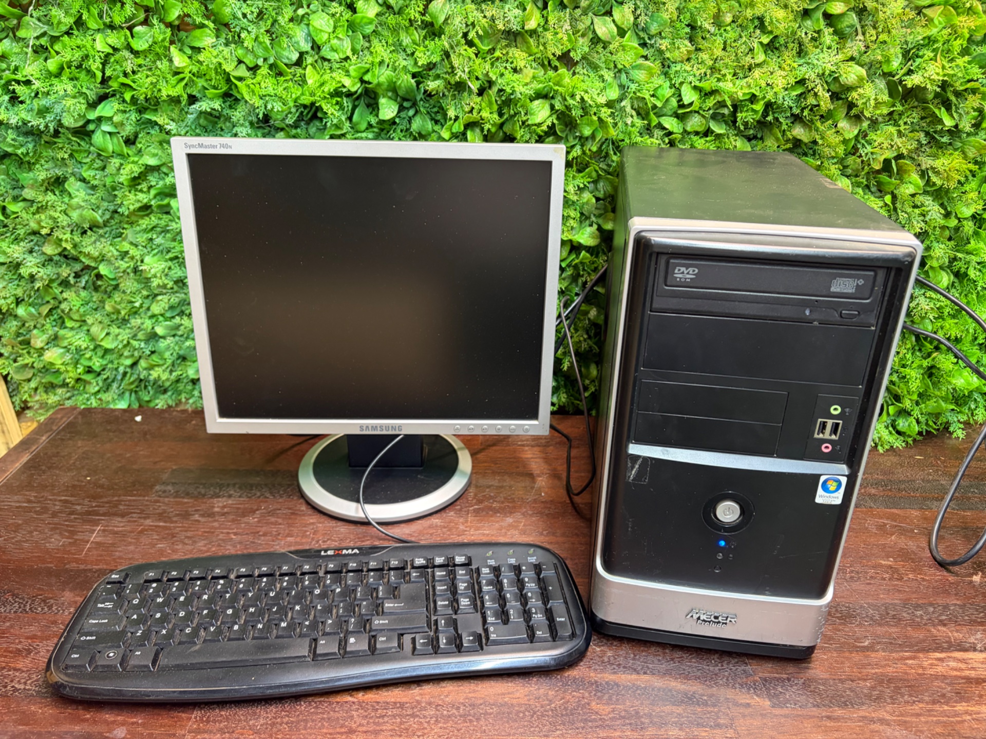 Used desktop PC bundle — Mecer Prelude tower + Samsung SyncMaster 740N monitor + Lexma keyboard (untested)