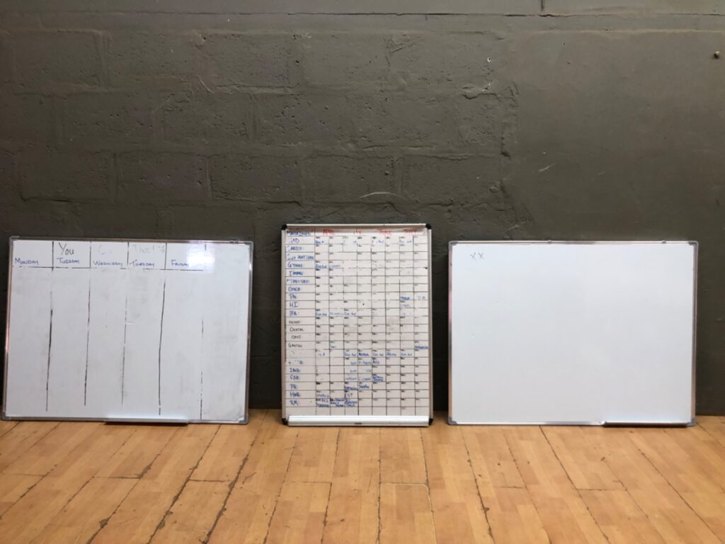 Lot of 3 Office Whiteboards – 2 x 121×91cm + 1 x 99×75cm — Aluminium Frames, Marker Trays & Hanging D‑rings