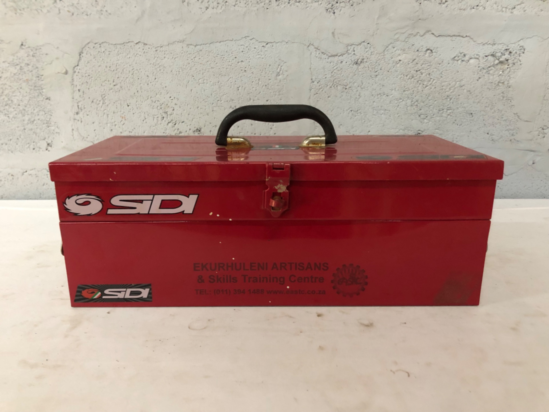 Red SIDI-stickered Cantilever Metal Toolbox — 2-Tier Folding Trays, Portable (21 x 41 x 17 cm) — Used