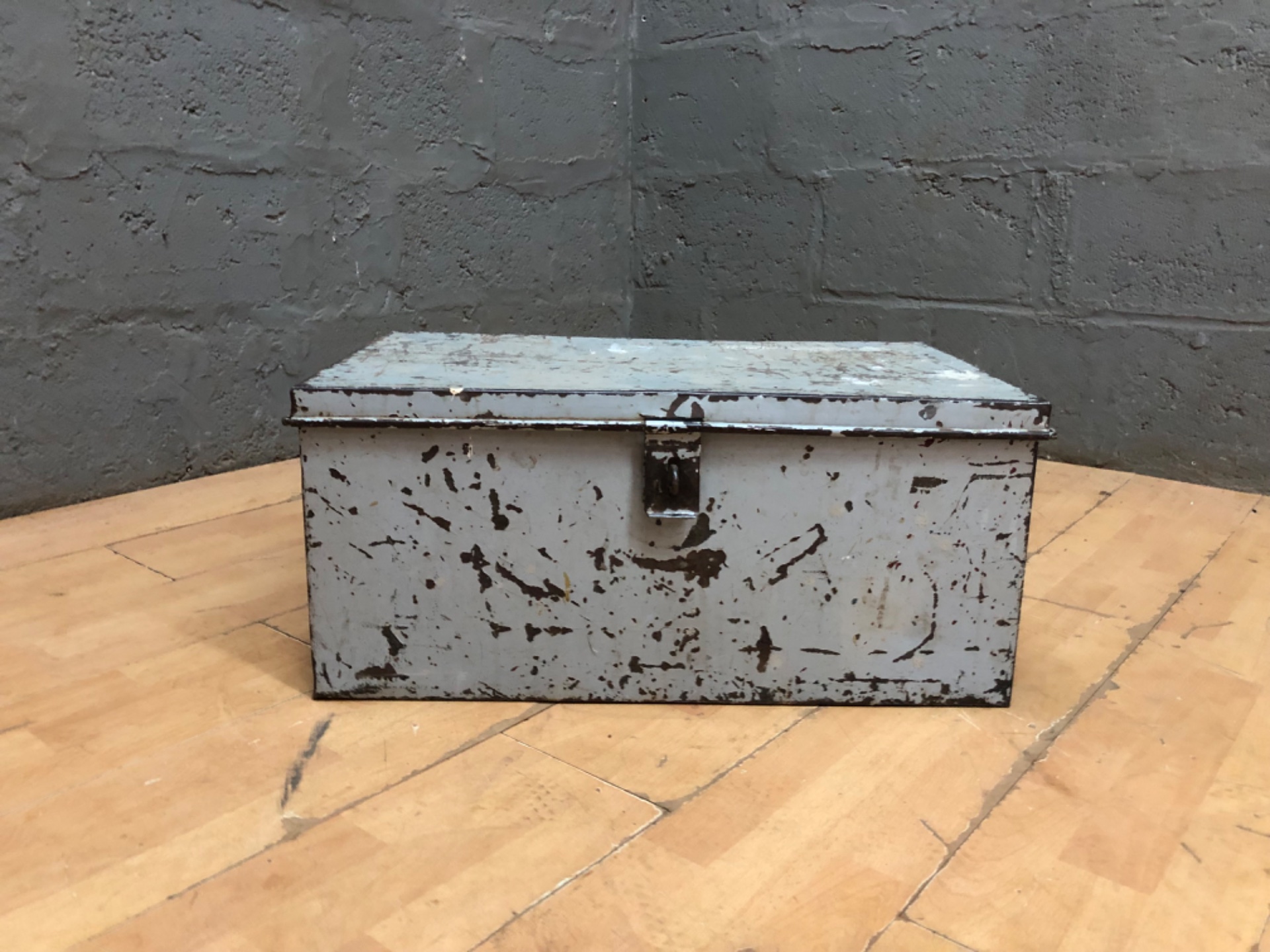 Paint-chipped Metal Toolbox / Storage Box — Hinged Lid, Padlock Loop, 69 x 44 x 32 cm