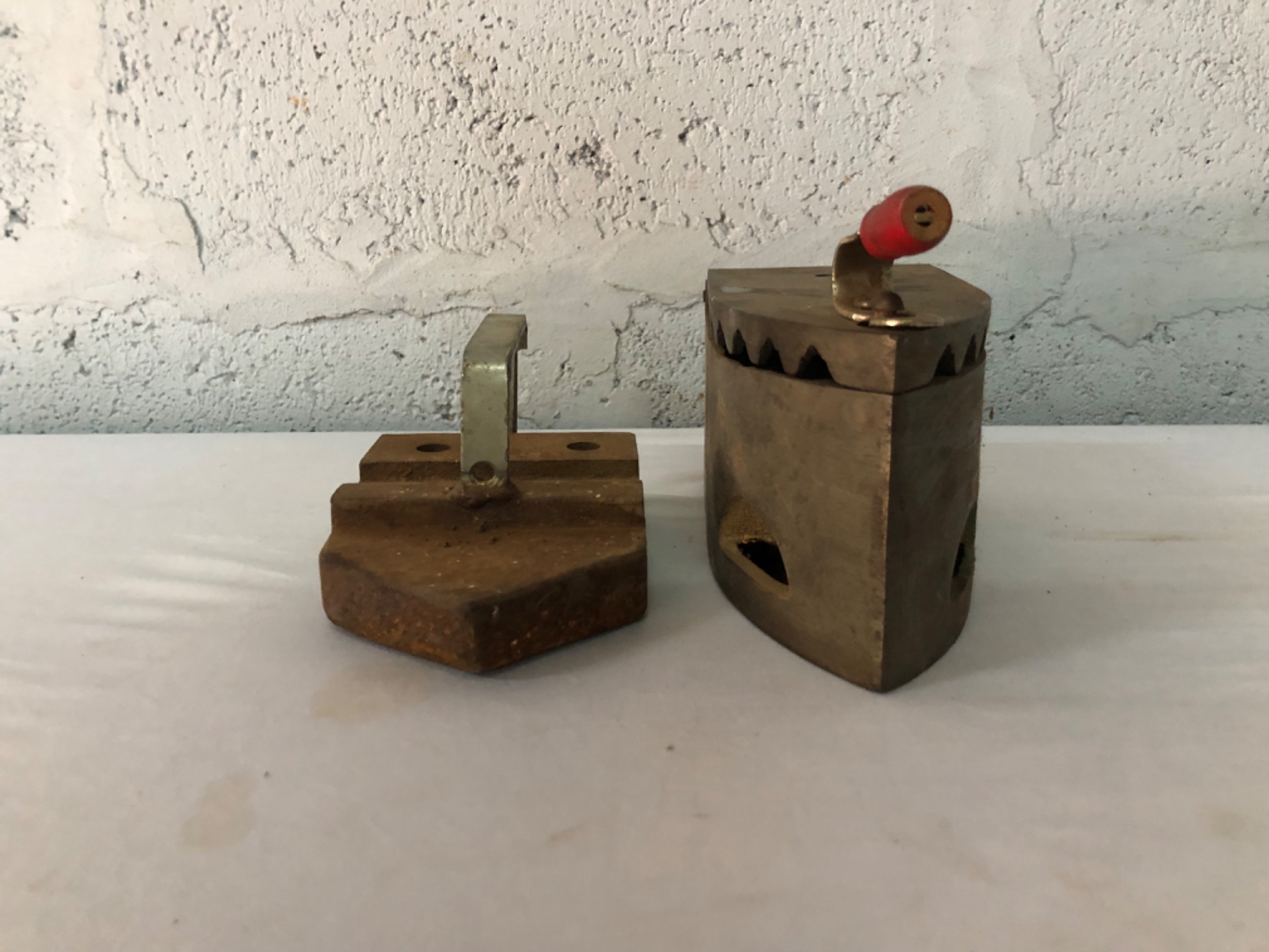 Pair of vintage charcoal/coal irons — Shing Hop Foundry No.20 box iron with removable grate + separate heavy sole/base