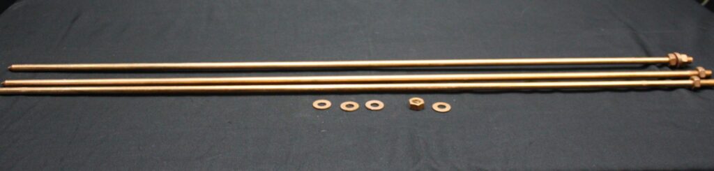 3 x solid copper rods with threaded ends + nut & 4 washers — used, light tarnish (approx. 3.3 kg)