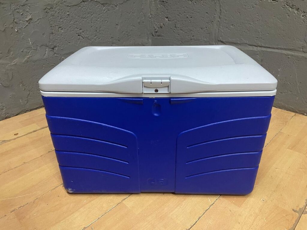 CADAC Blue Plastic Cooler / Icebox — Likely 45L — Clean Interior, Lid Hinge Does Not Latch