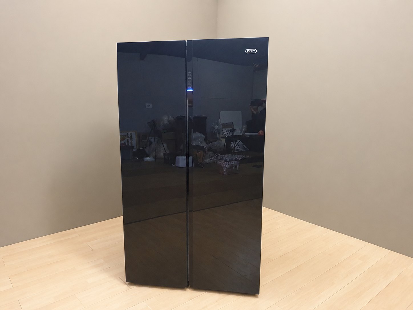DEFY Side‑by‑Side Refrigerator G10721NE – 618L Net, A+ Energy, Black Glass