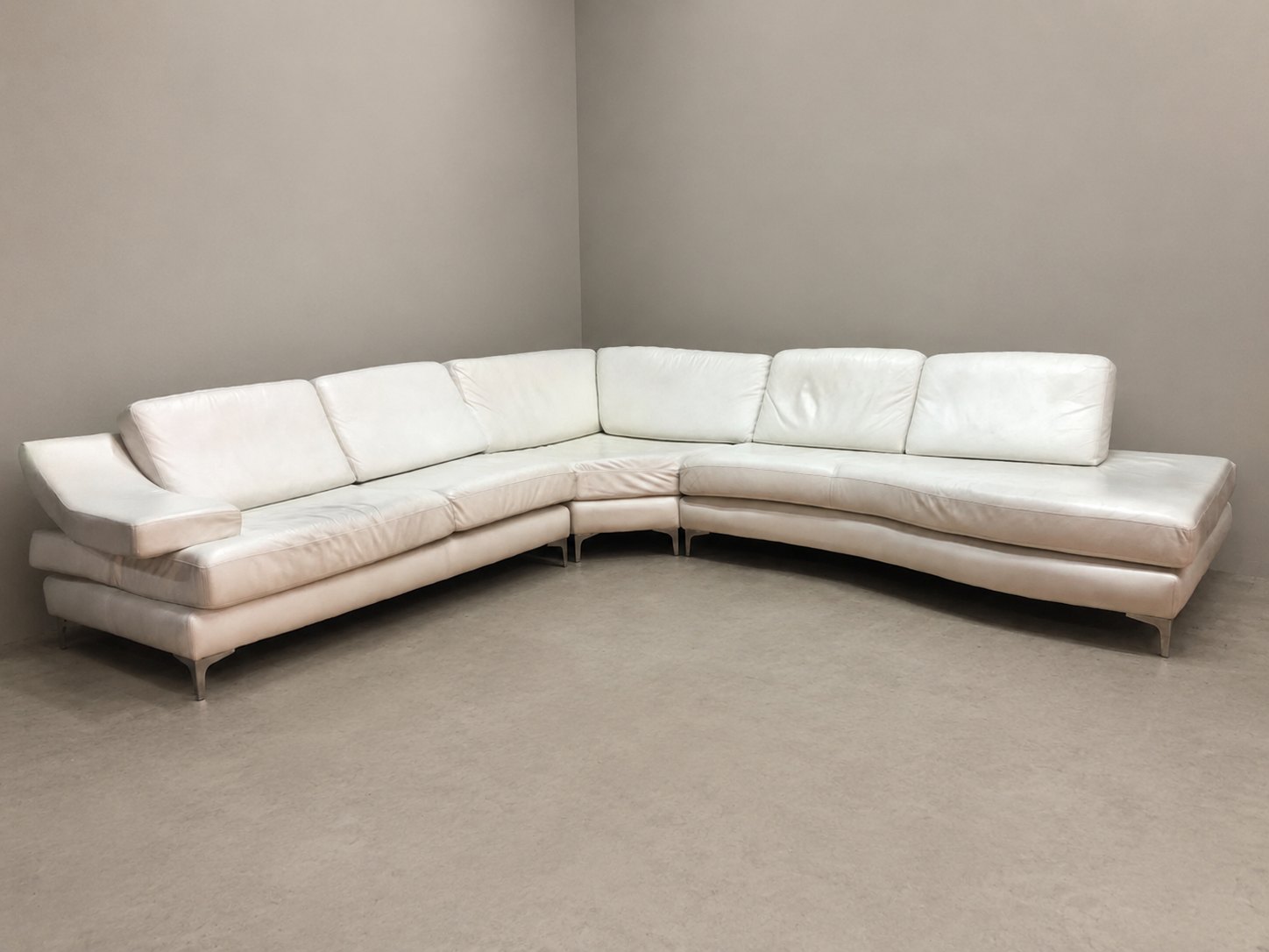 White Curved Genuine Leather Modular Corner Sofa — 3 Modules, 327 x 90 x 80 cm