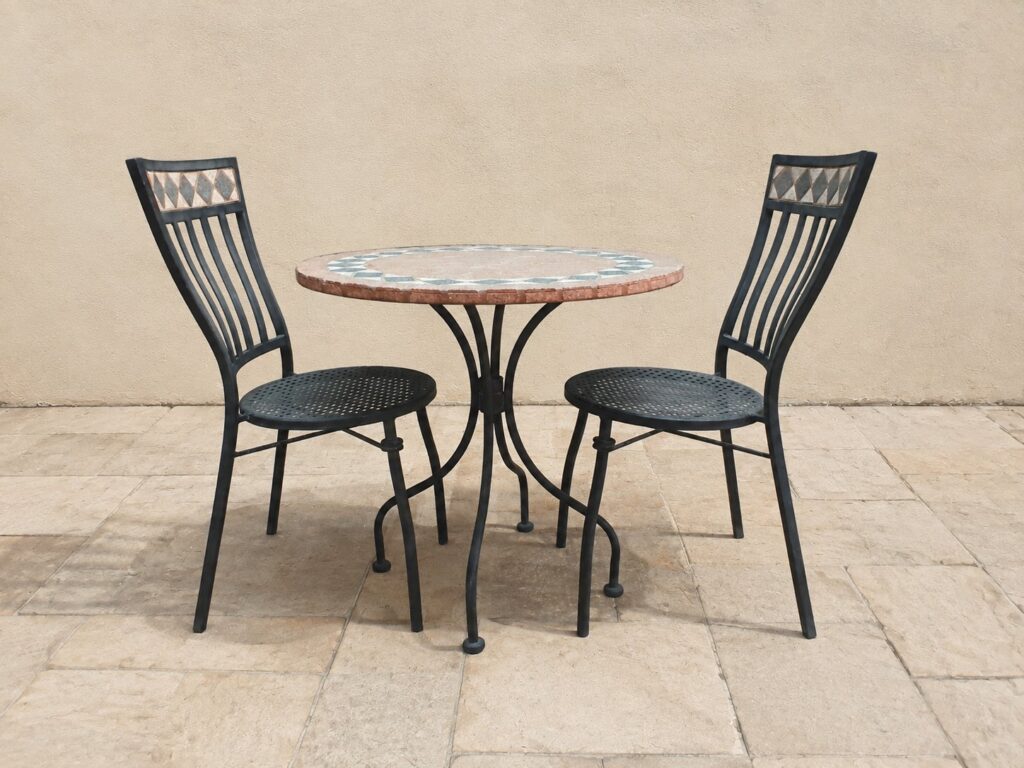 Outdoor round mosaic tile bistro table + 2 metal chairs – 76cm tabletop, used with minor chips & surface rust