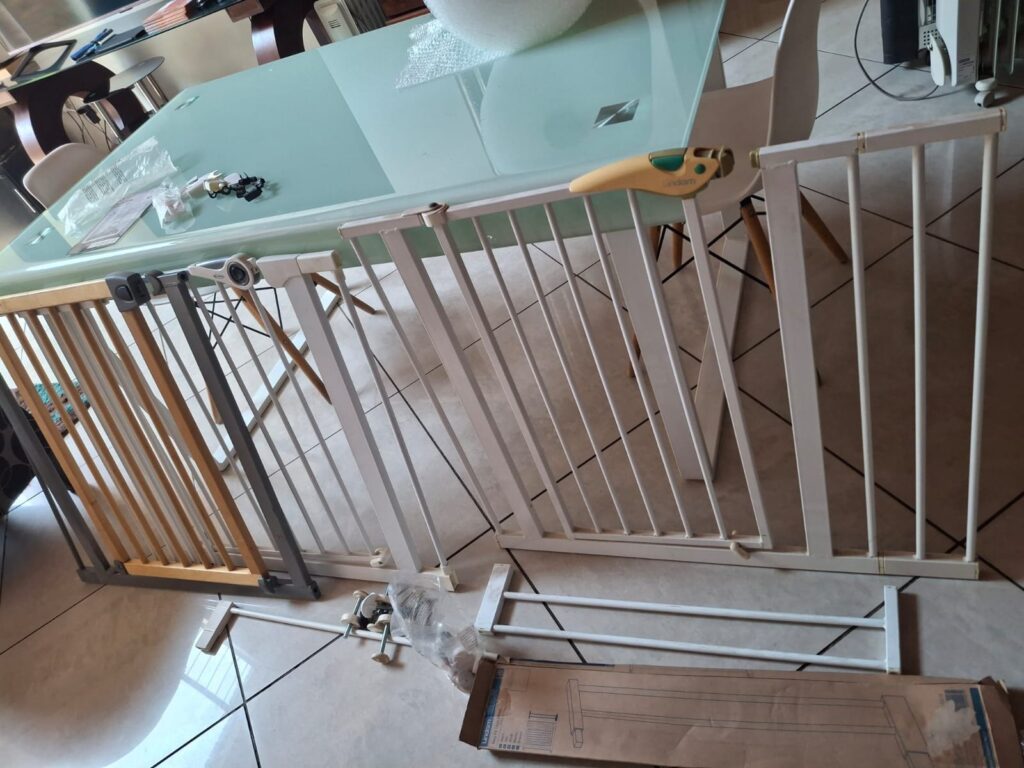 Bambino/Lindam Pressure-Fit Baby Safety Gate — Parts / Spares (Used, No Refund)