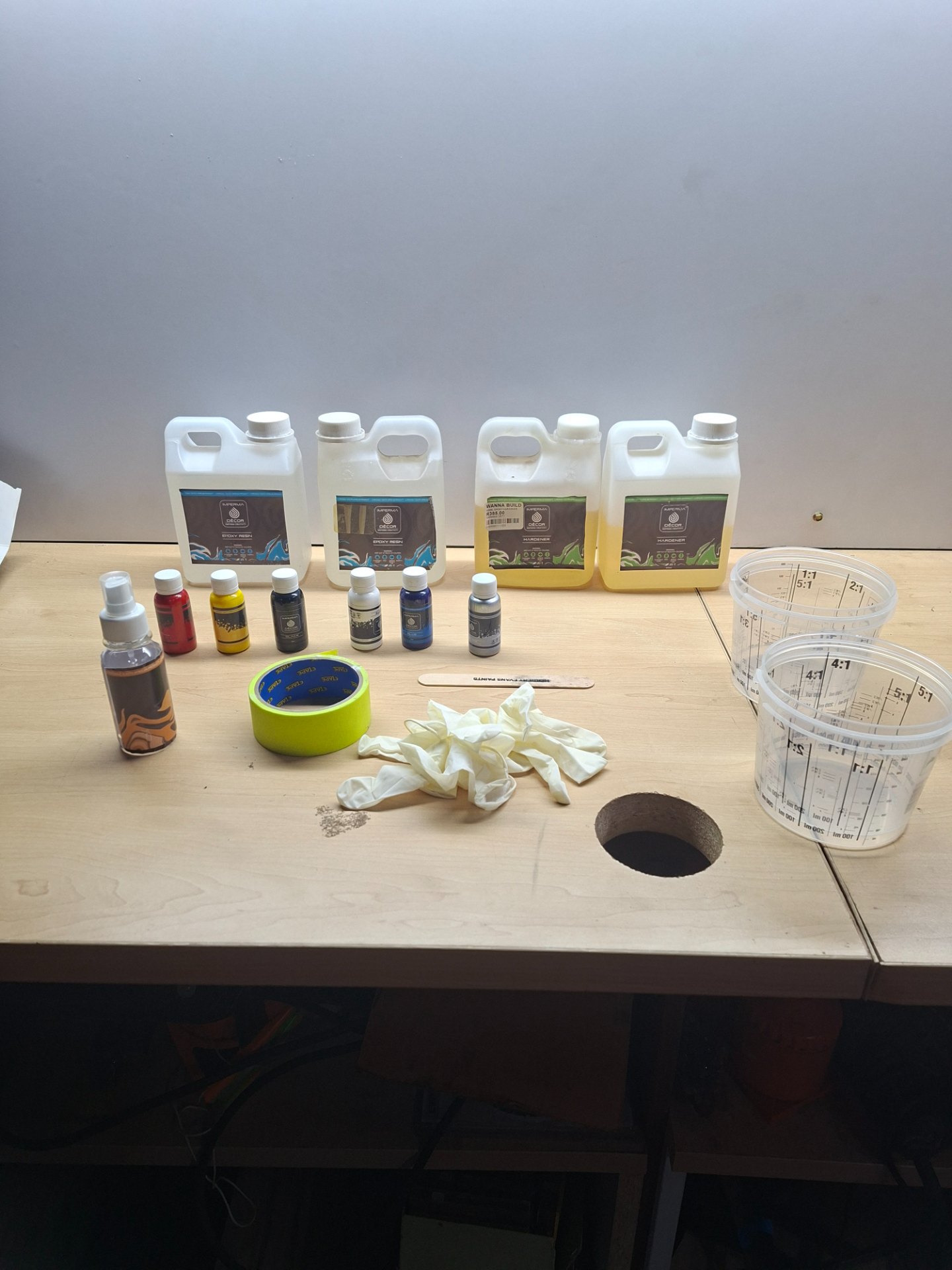 Imperma Décor Deluxe Epoxy Resin Starter Kit — part-used set with pigments, hardener & accessories