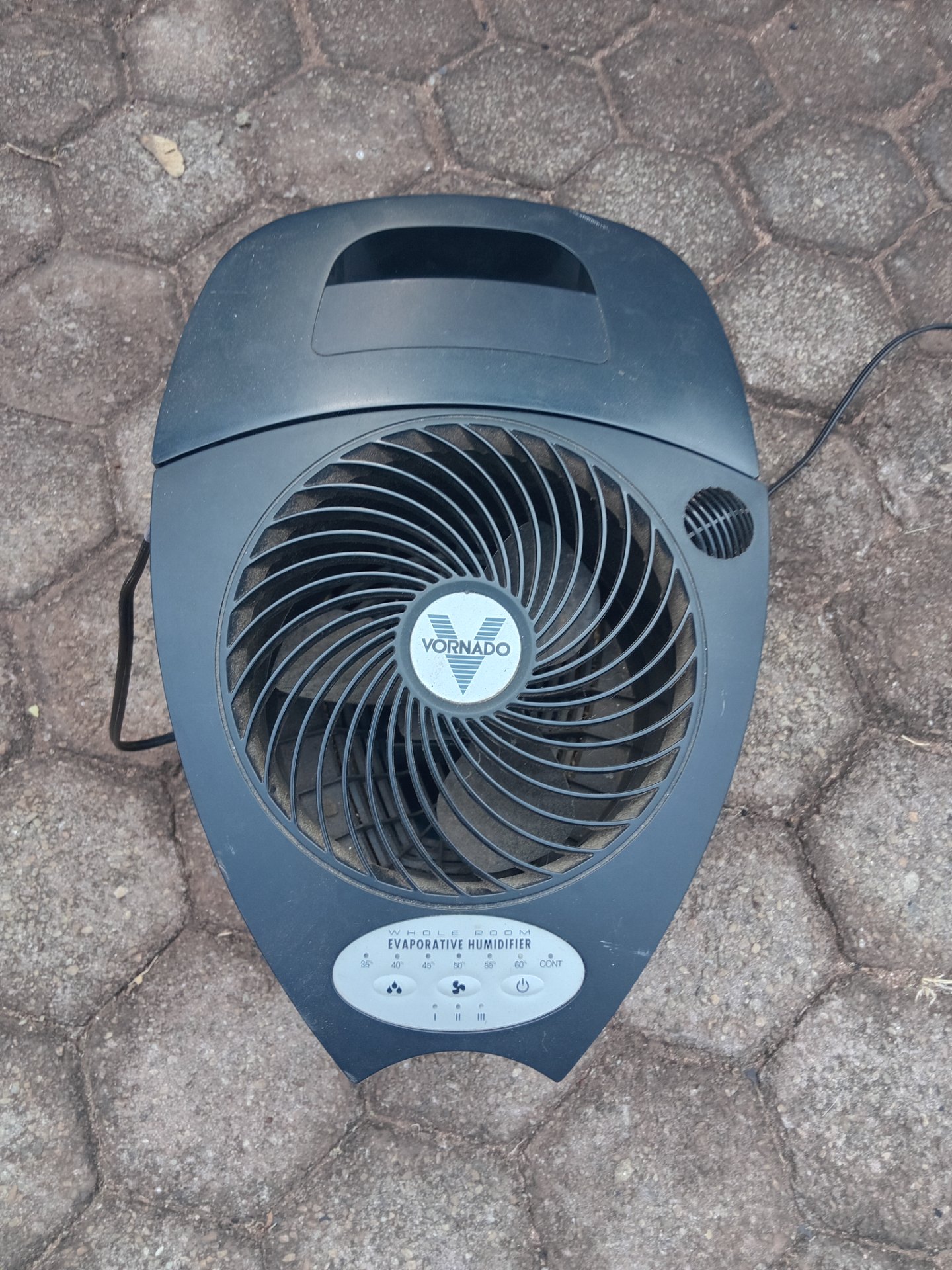 Vornado Whole-Room Evaporative Humidifier — Tank Included, Needs Plug (Worked Last Time)