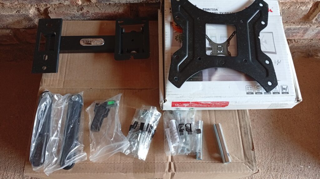 Articulating Flat-Panel TV Wall Mount Bracket (printed 17″–52″, PSW733A) – New, Complete Kit