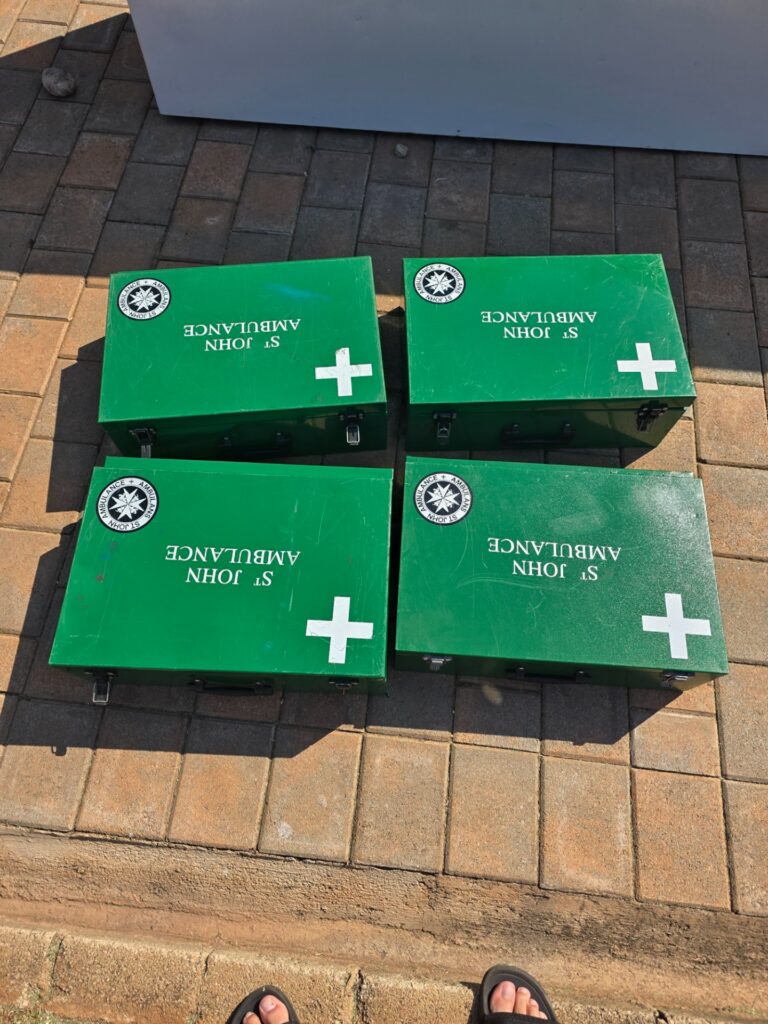Lot of 4 Green St John Ambulance Metal First‑Aid Boxes — Removable Trays, Working Latches