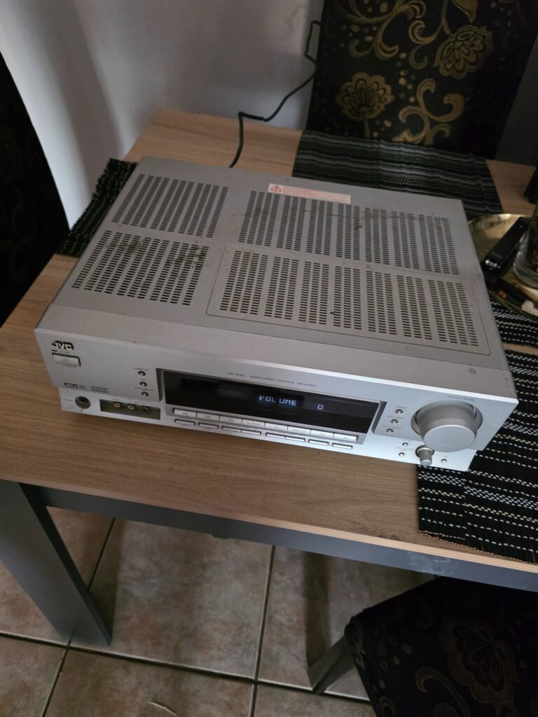 JVC RX-5062 Audio/Video Control Receiver — powers on, seller-tested working 100% (small dent, cosmetic wear)