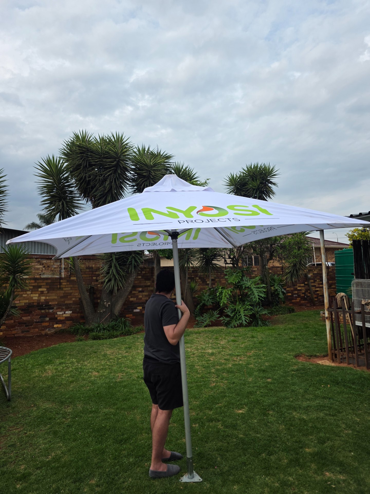 Promotional INYSI PROJECTS Outdoor Market Umbrella — Aluminium Frame, Printed White Canopy