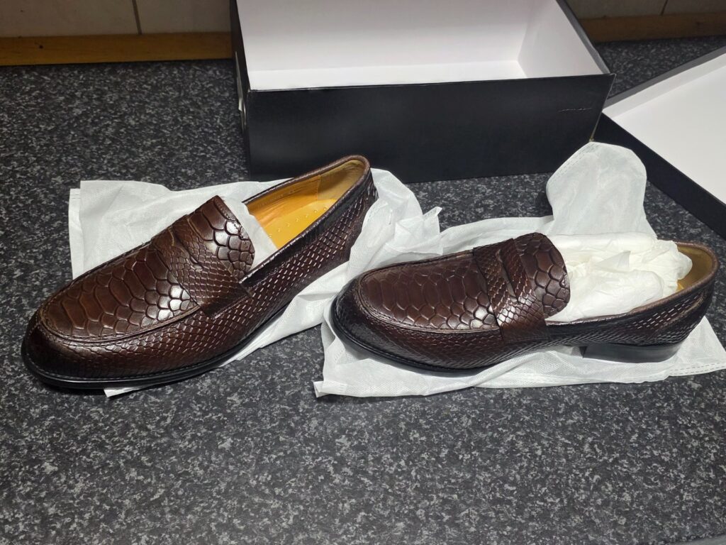 Men’s Brown Snake-Embossed Loafers – Size US 9.5 – New in Box
