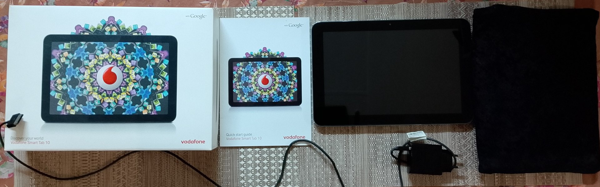Vodafone Smart Tab 10 (SmartTab10) 10″ tablet – boots to Android, box, sleeve, charger (cable damaged)