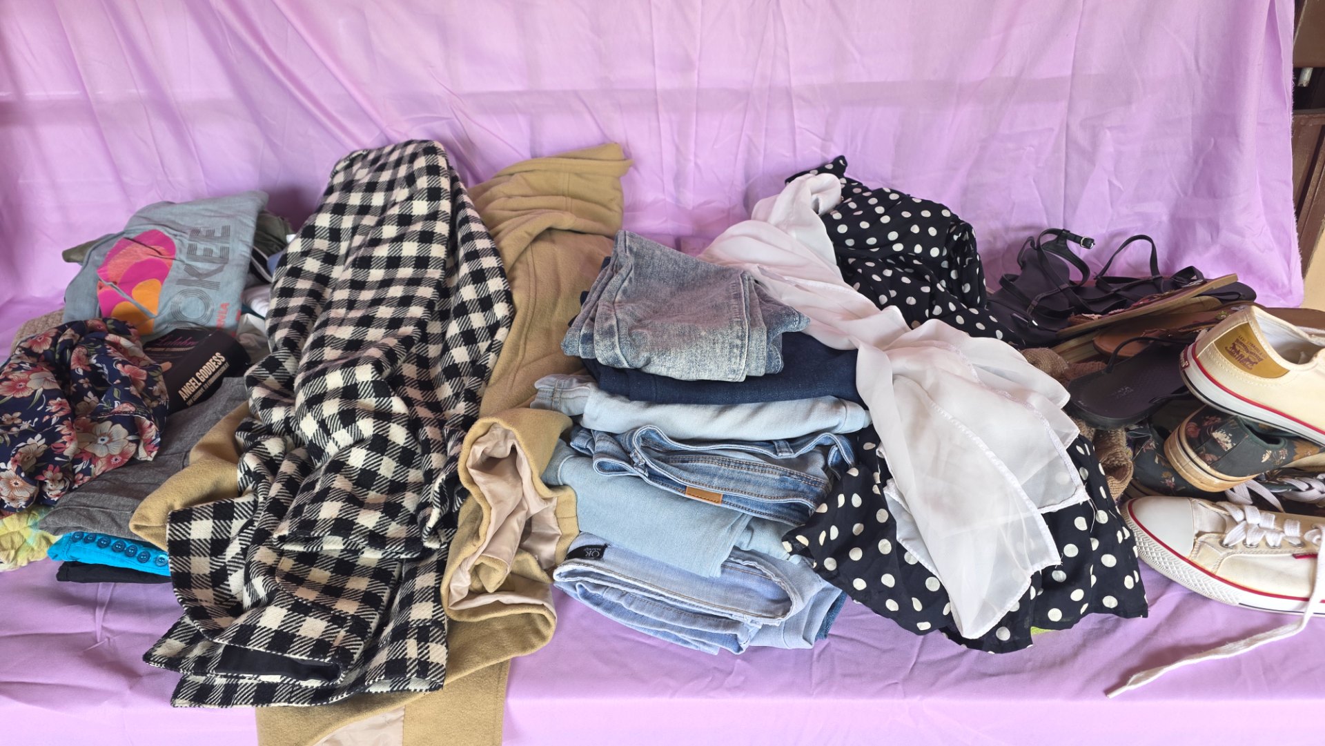 Mixed women’s clothing & footwear lot — Levi canvas sneakers (UK7) + jeans, coats, dresses