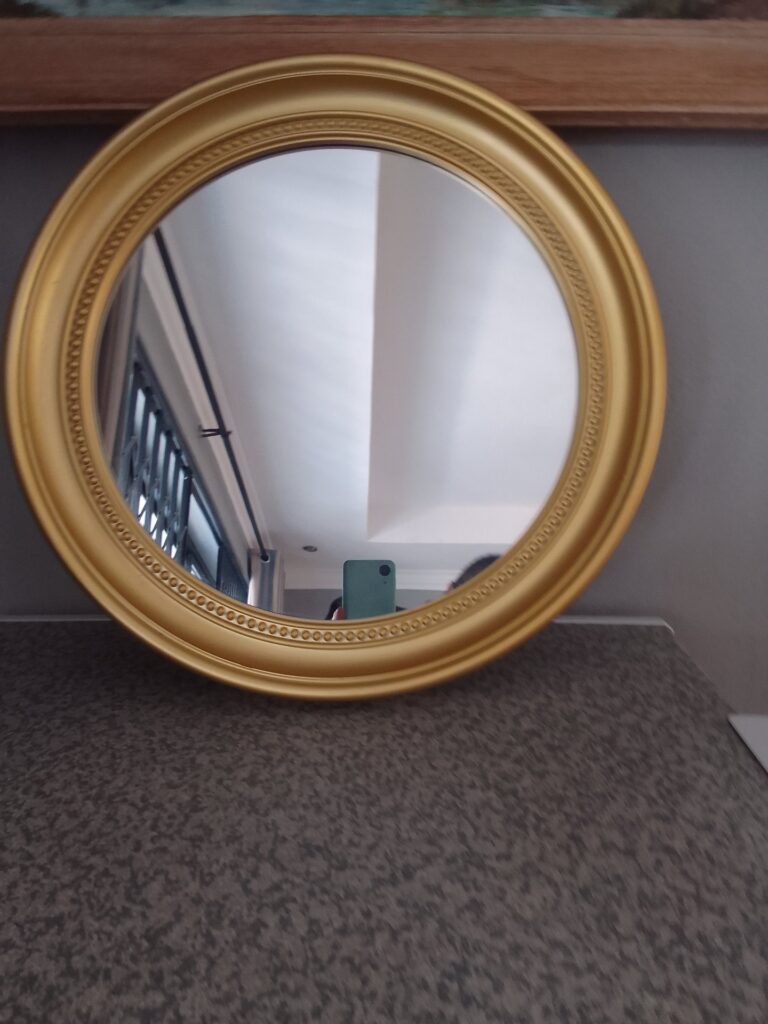 Round Gold Decorative Wall Mirror – 45cm, Resin Frame with Beaded Trim, Hanging Hardware