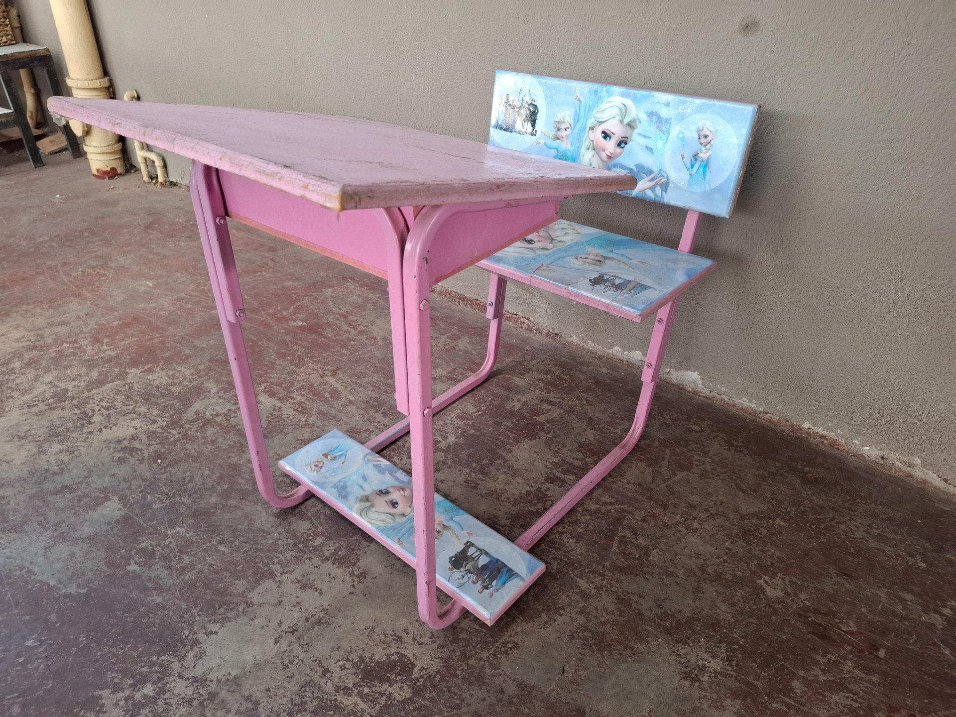 Pink Elsa / Frozen children’s desk with attached bench and lift-up storage