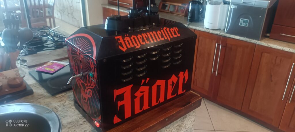 Jägermeister countertop liquor cooler / dispenser – Model J99E — powers on, fan runs, not dispensing