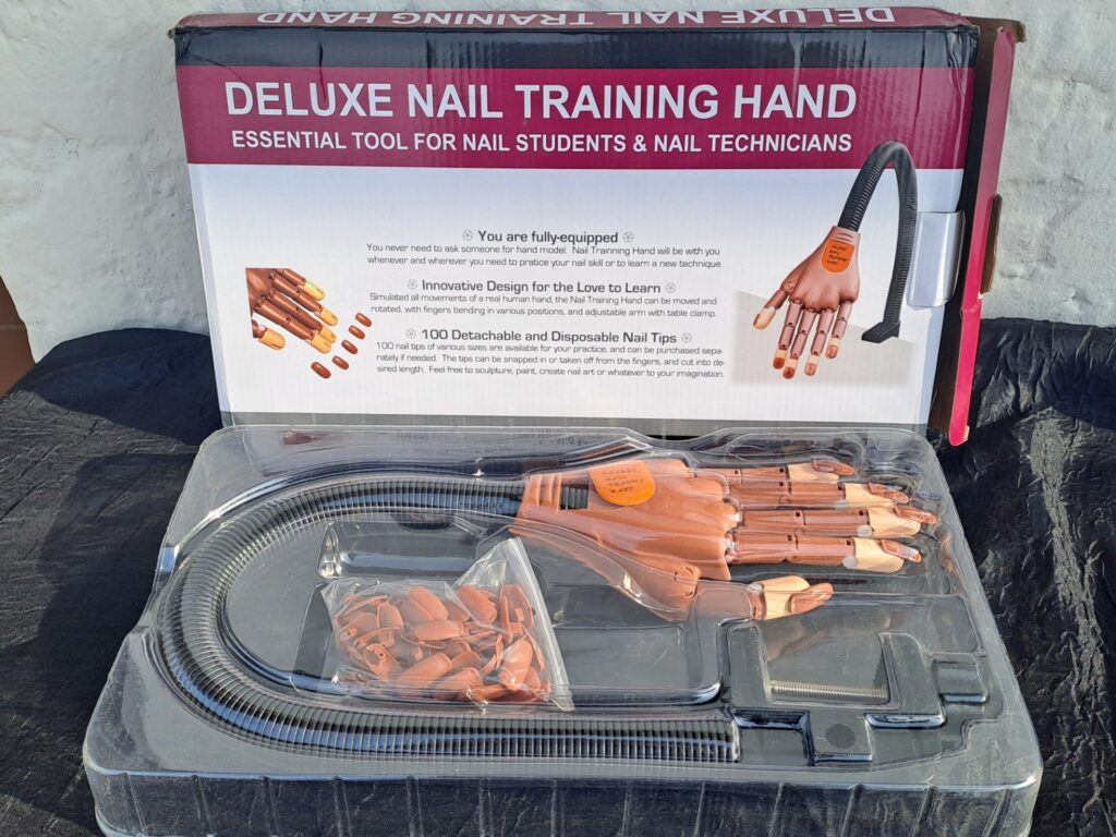 Deluxe Nail Training Hand – brand new, gooseneck arm, clamp & removable practice tips