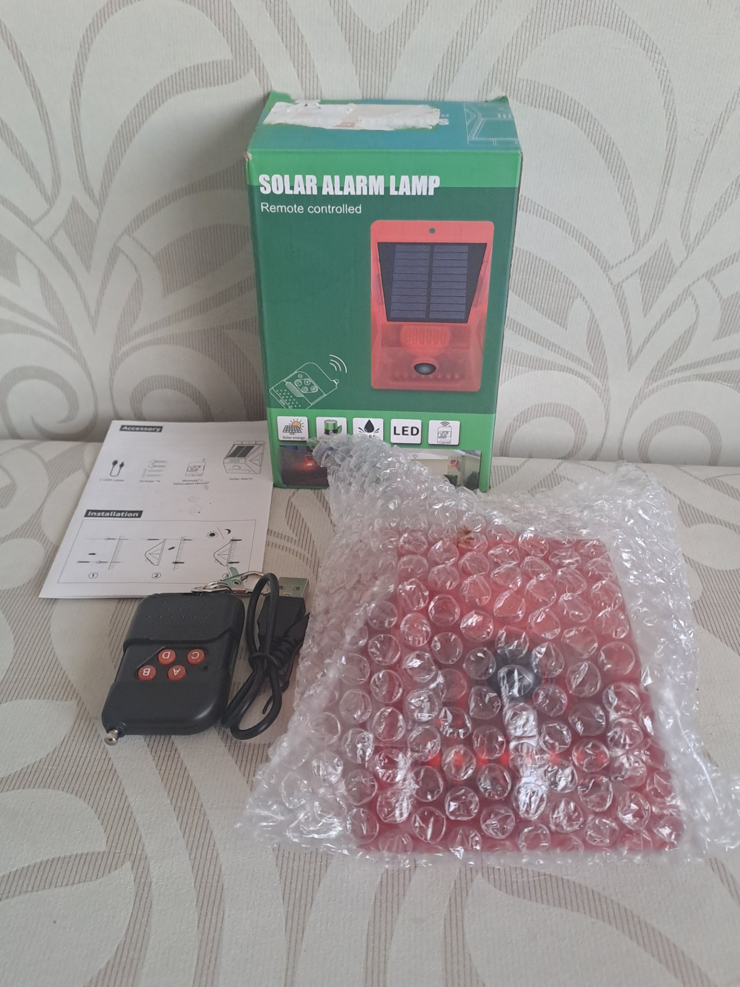 Solar Alarm Lamp – remote-controlled, solar-powered outdoor alarm (open box)