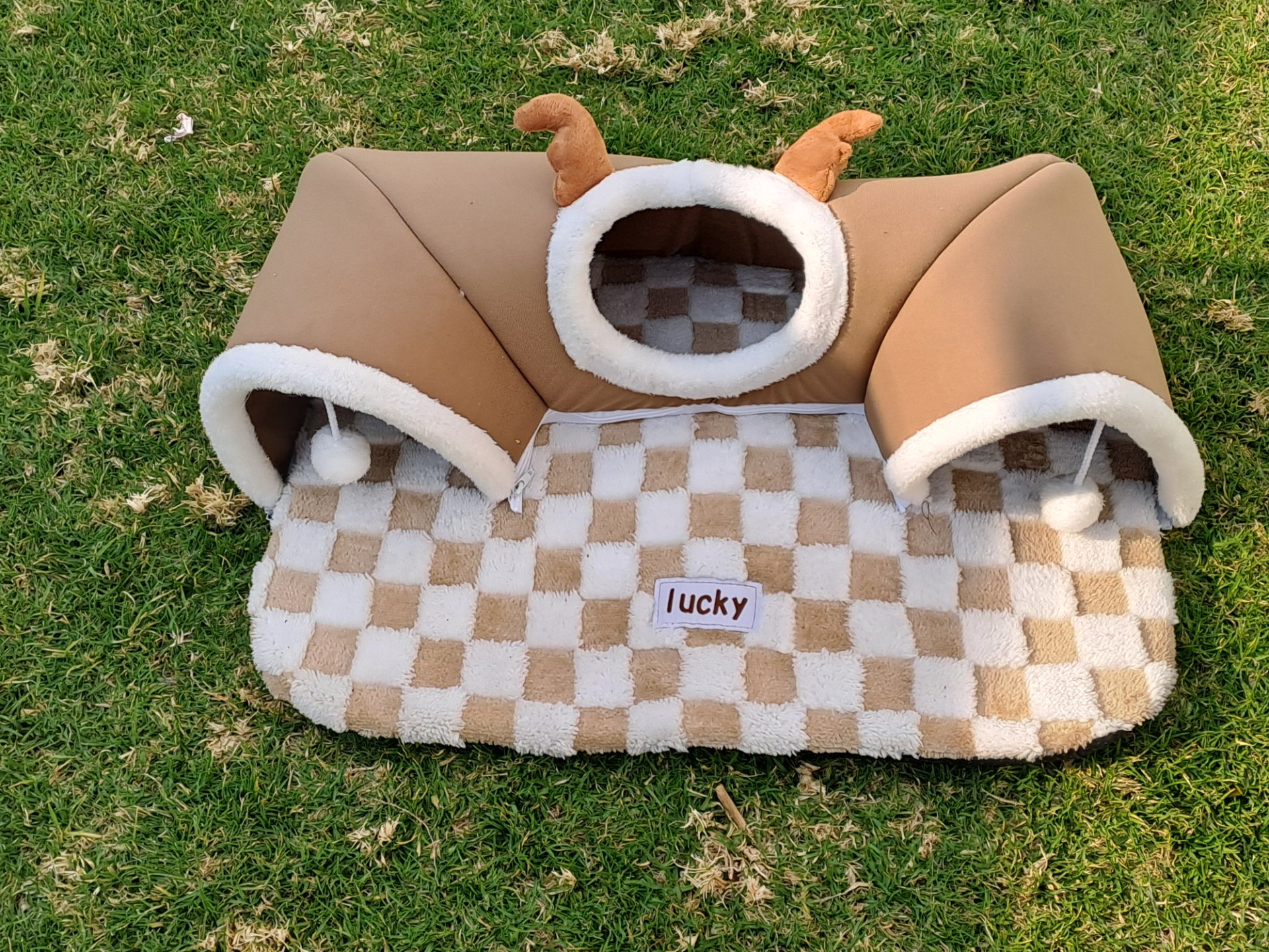 Beige checkered cat tunnel playpen with 3 caves, zip-out padded mat (‘lucky’)
