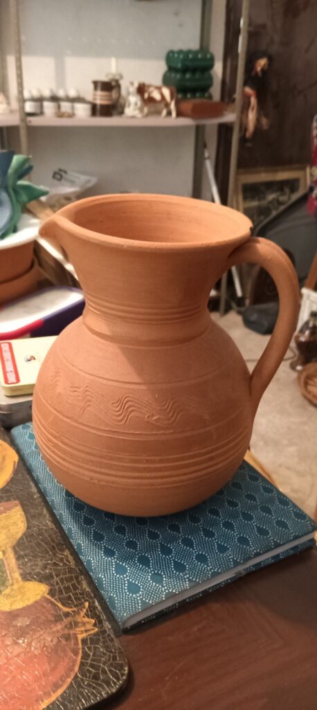 Unglazed Terracotta Jug / Pitcher — Decorative incised bands, 20 cm, watertight (visible handle crack & rim chip)