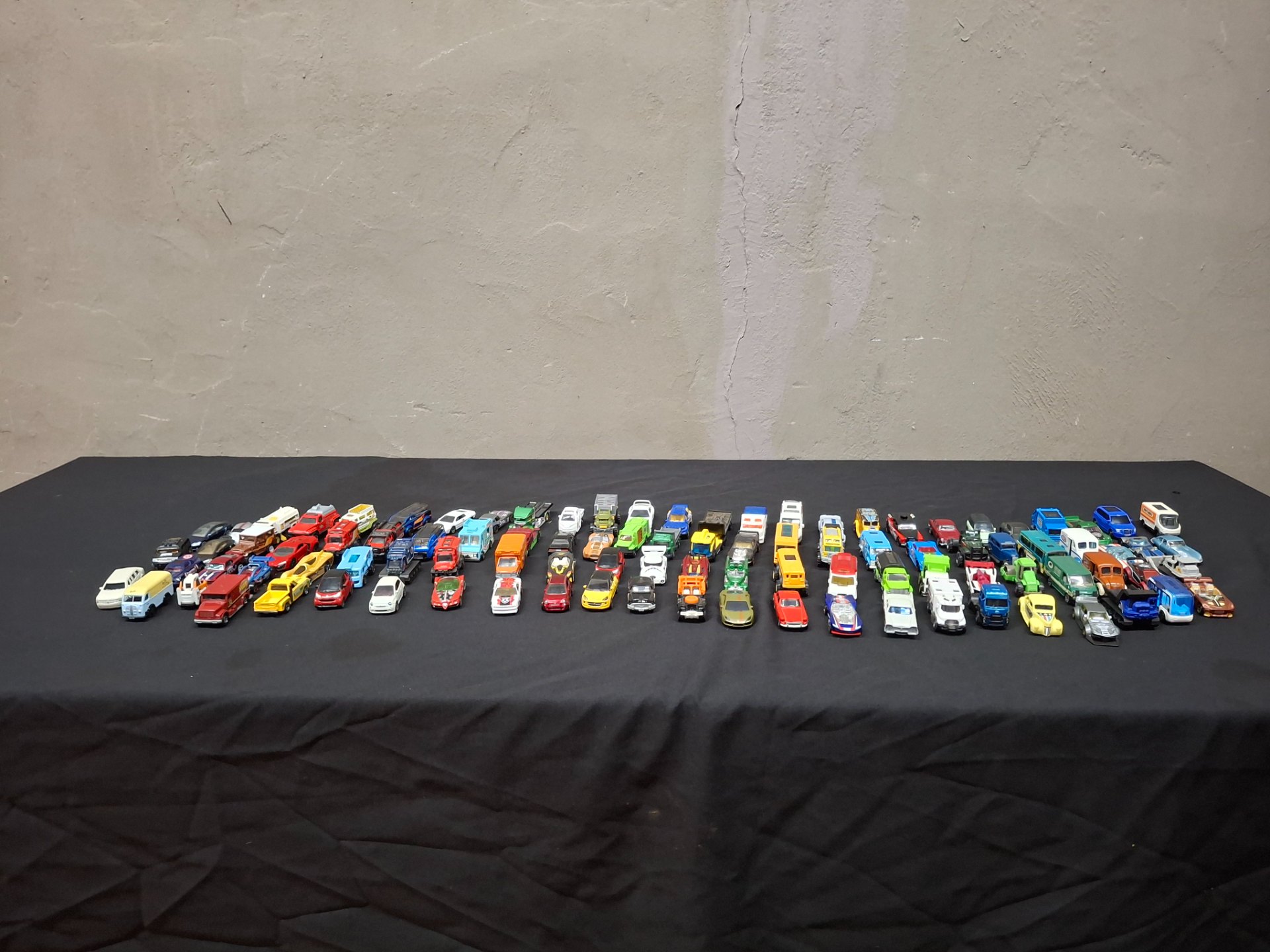 Assorted Bulk Lot — Approx. 70 Die‑Cast Toy Cars (Used, Mixed Brands)
