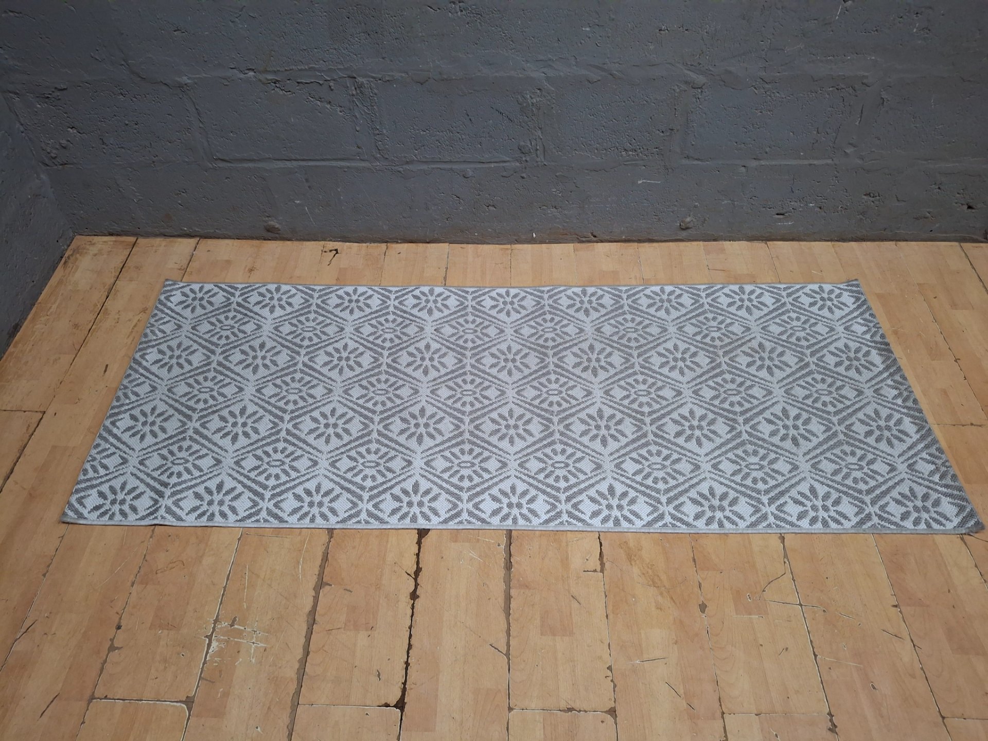 @home Kitchen Runner — 80 x 200 cm grey polypropylene (good used)