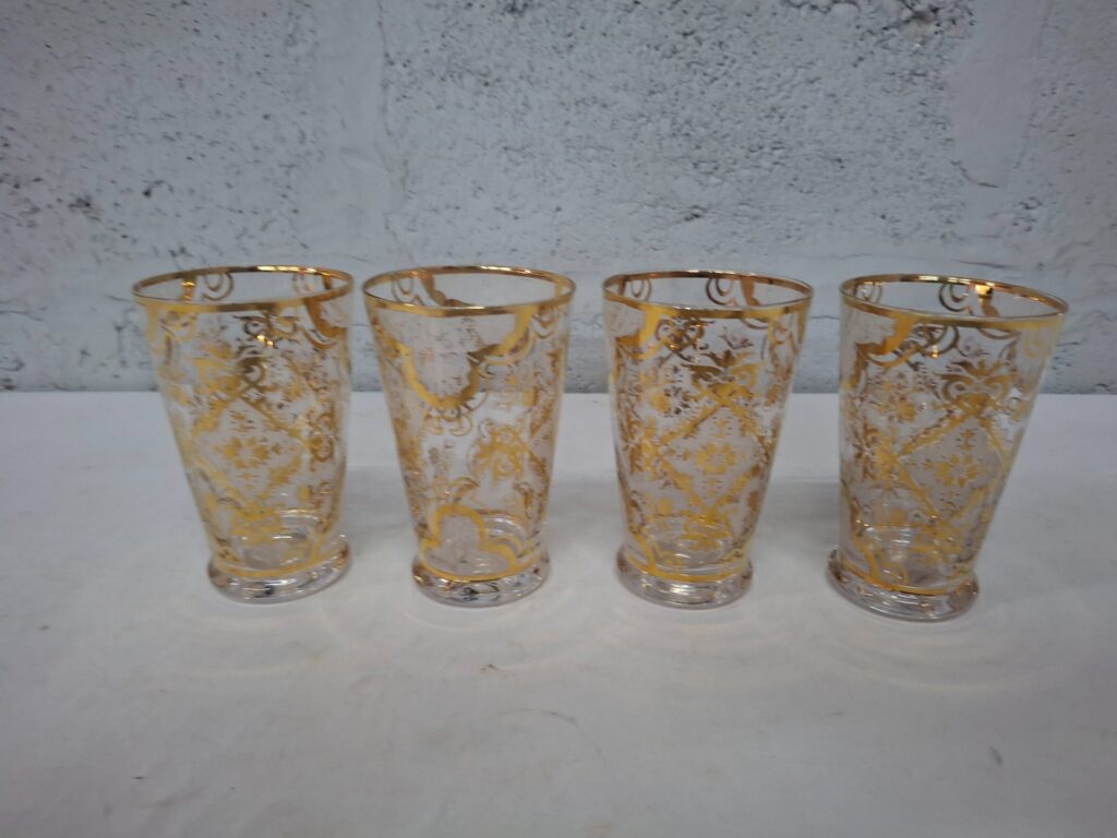 Set of 4 clear glass tumblers with gold gilt decoration