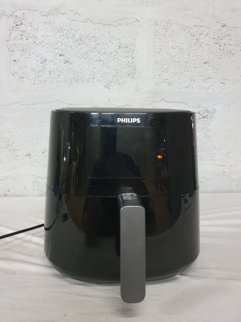 Philips HD9280 Compact Air Fryer – powers on, drawer & tray included, used