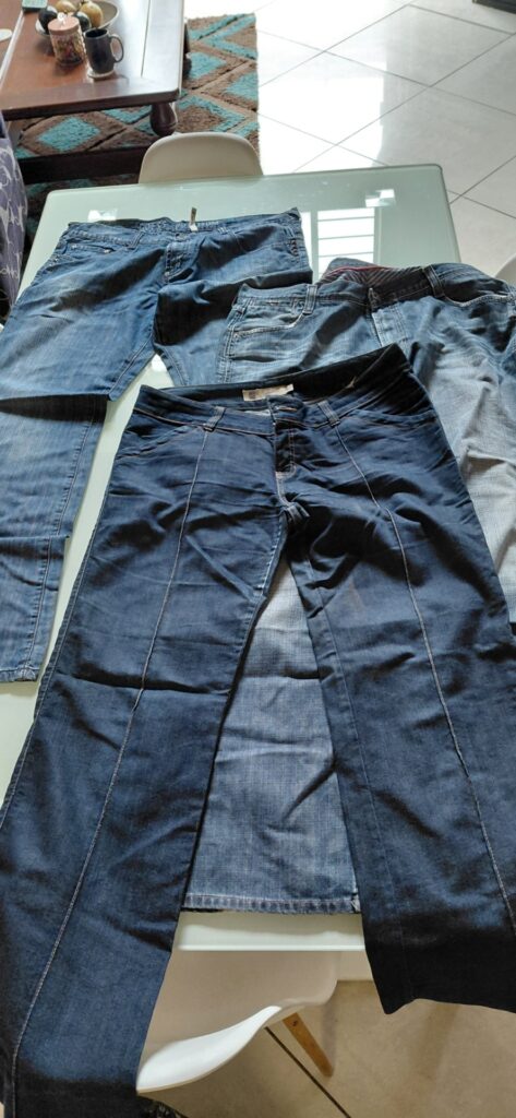 Lot 05 — 3 Ladies’ Jeans: GUESS, TOMMY HILFIGER & Woolworths (Used, Good)